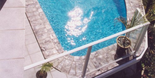 Glass Edge on pool